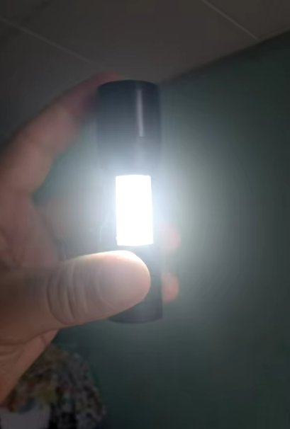 Mini Lanterna Tática Led